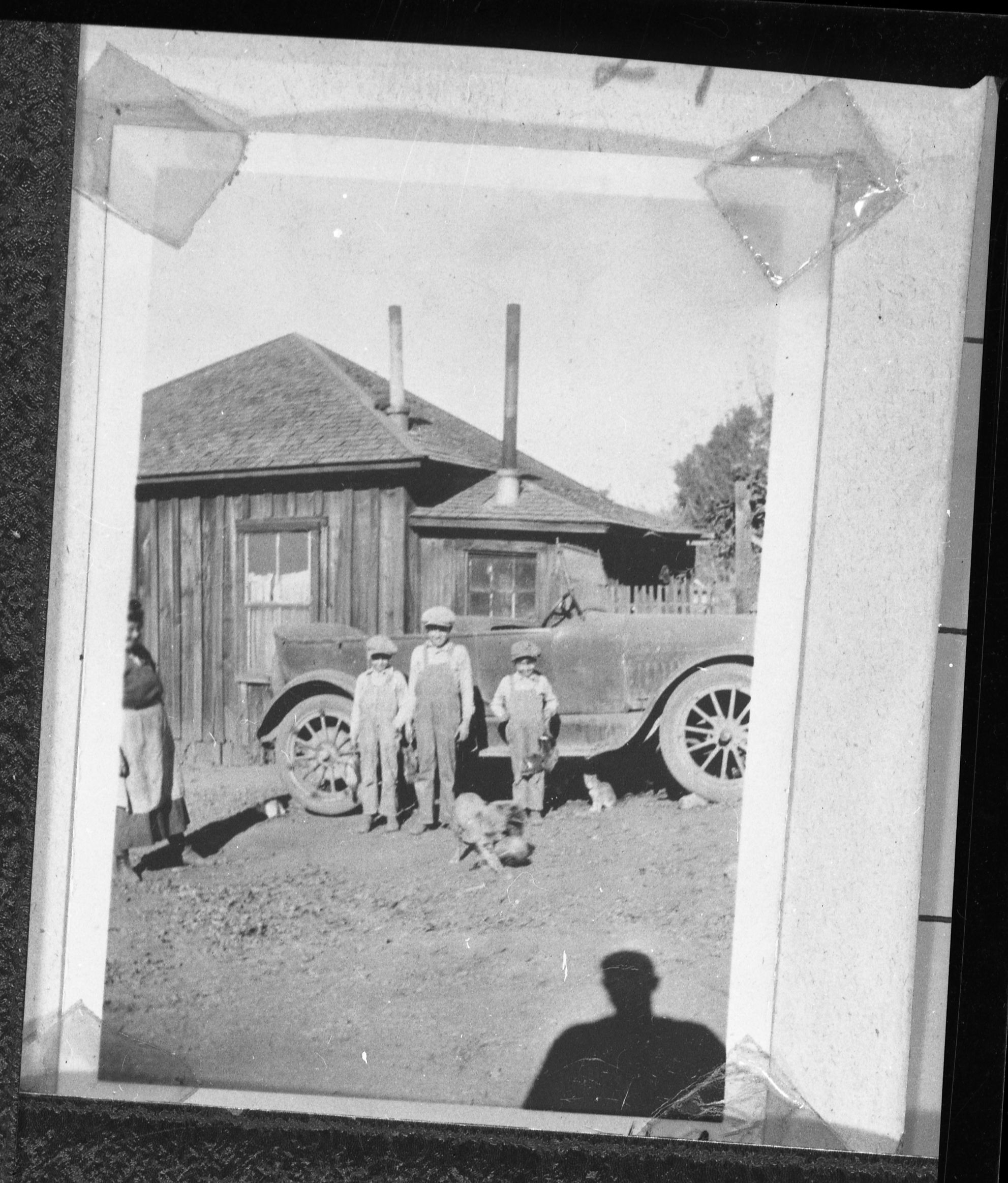 House of Carmelita Ralph (Central Miwok) Tuolumne City, CA.