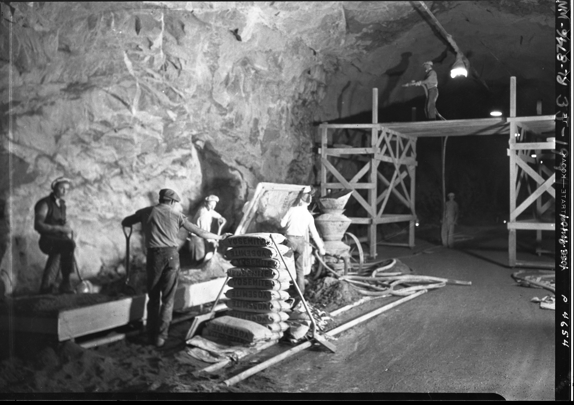 Mixing Cement for Tunnel Gunniting