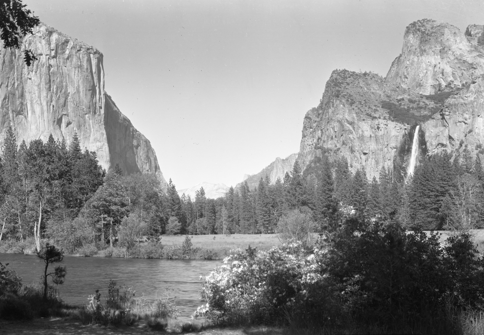 Yosemite Valley from Valley View