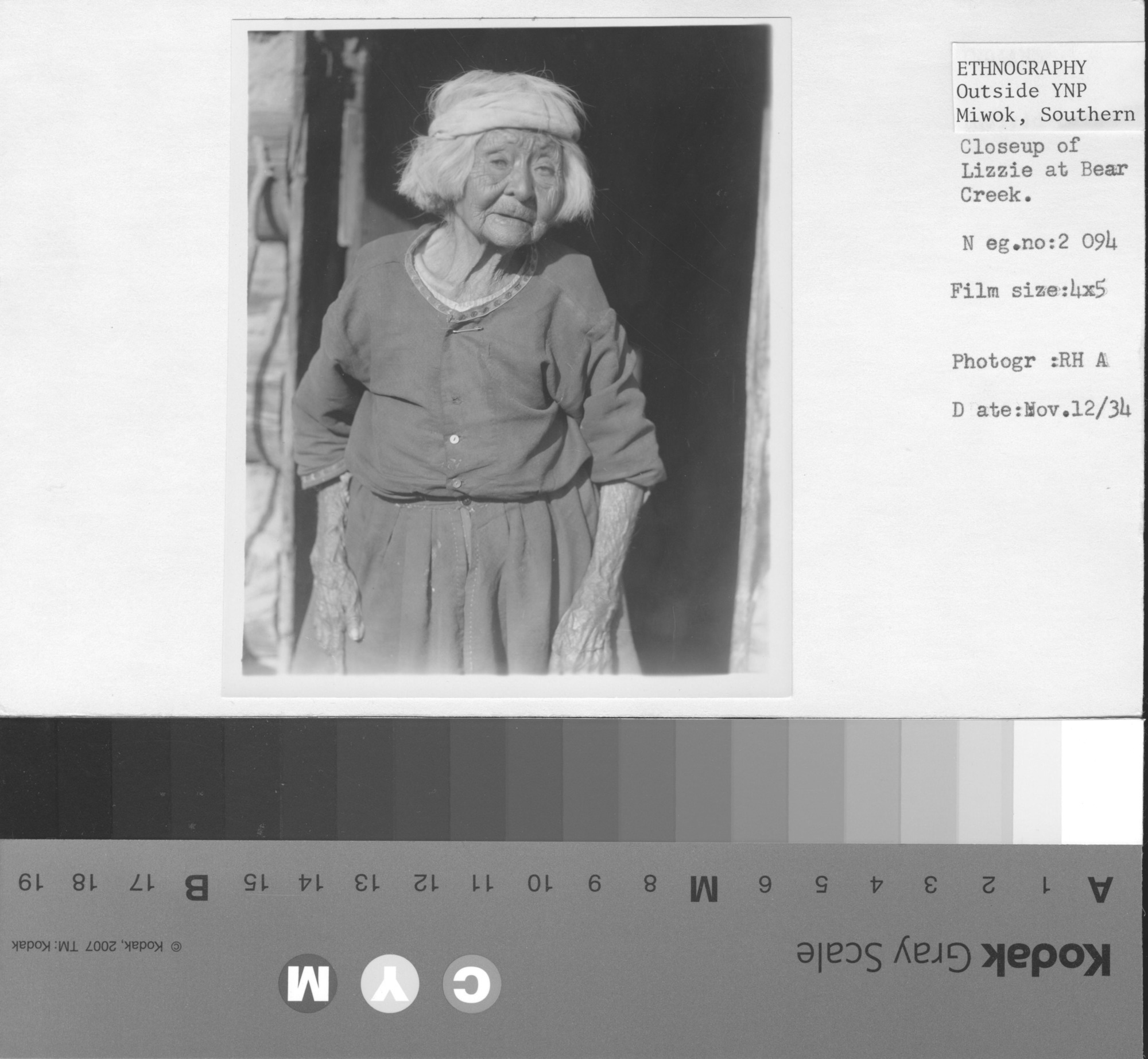 Closeup of Lizzie at Bear Creek.