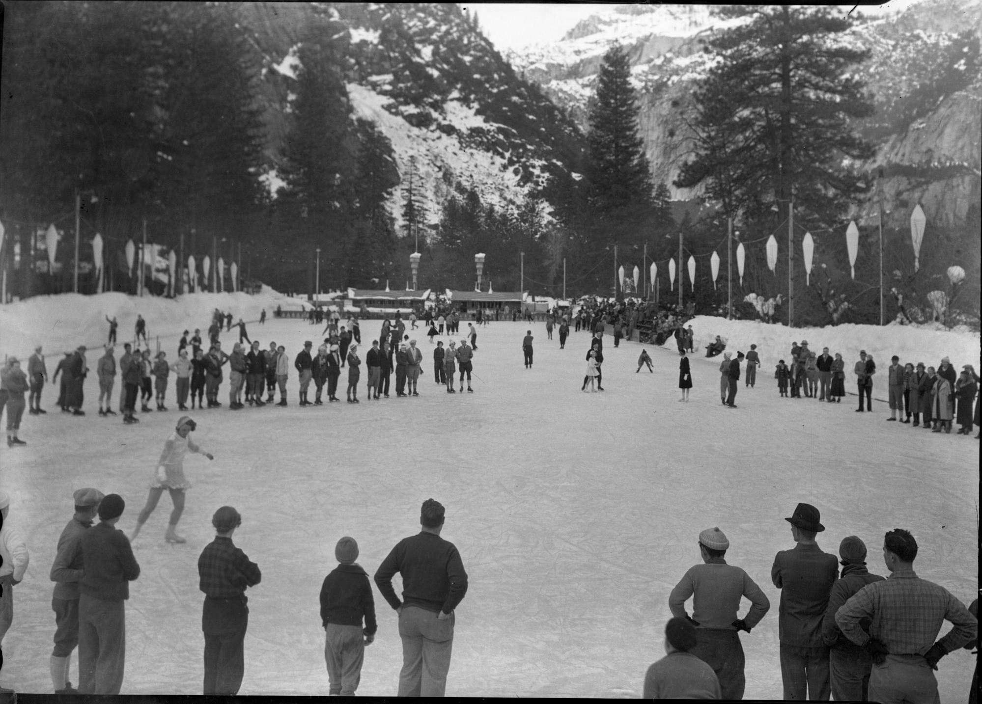 Crowds on the ice rink on Sunday