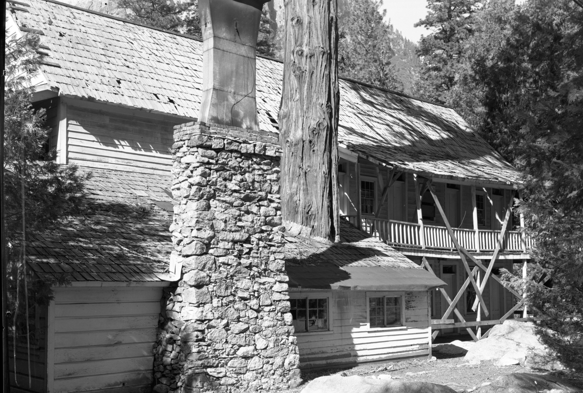 Cedar Cottage showing chimney of Big Tree room.