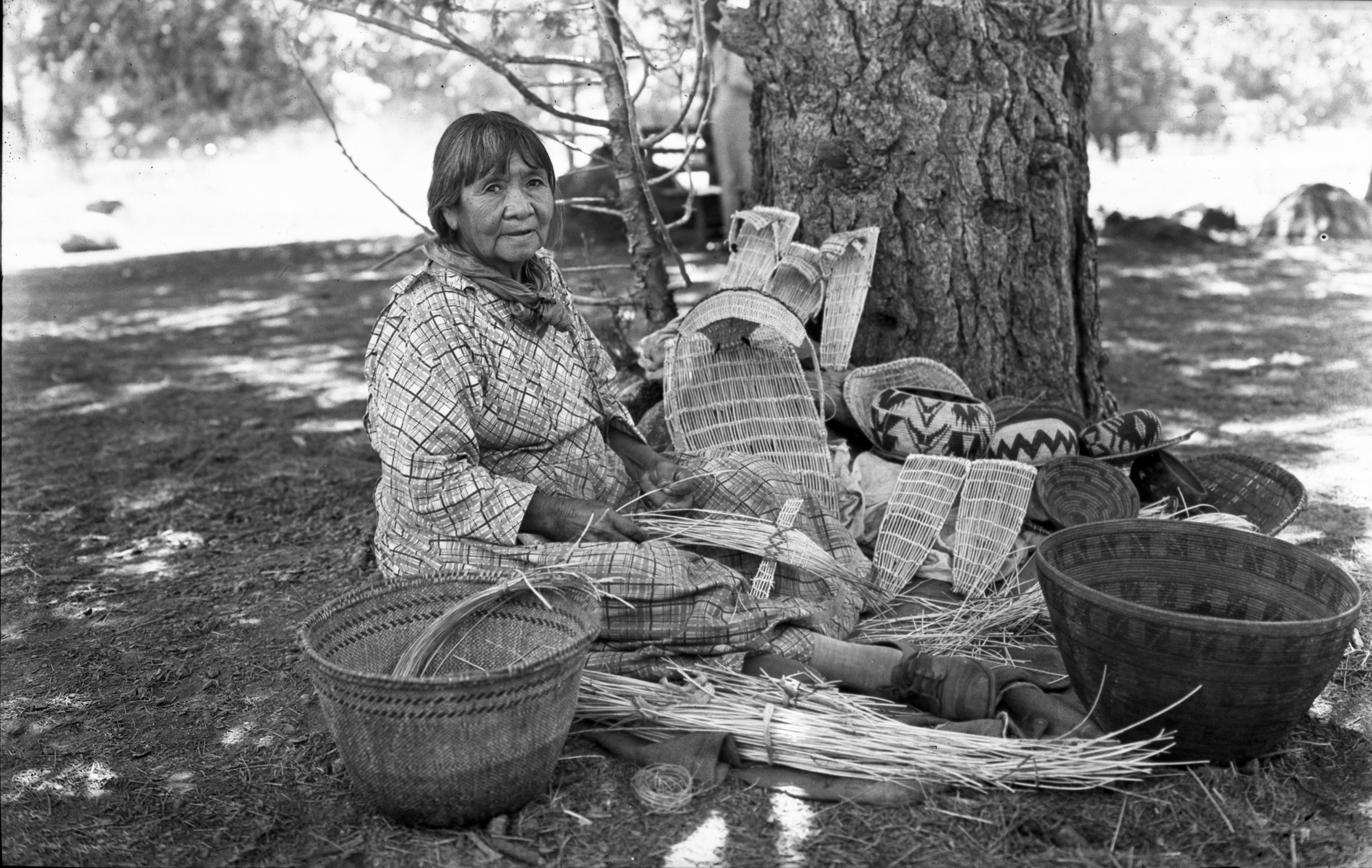 Maggie Howard with baskets.
