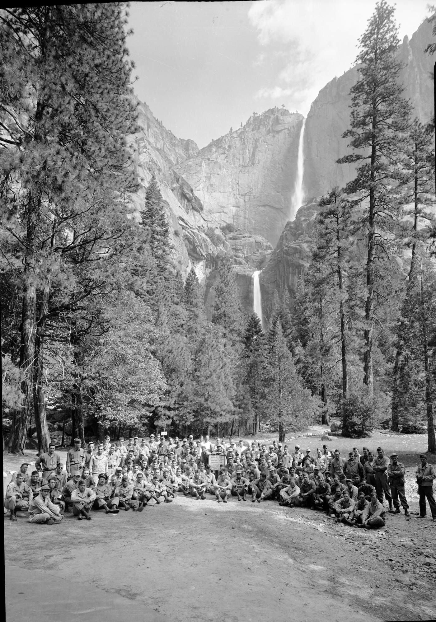 Ca. C-563. B. & Maint. Fort Ord.