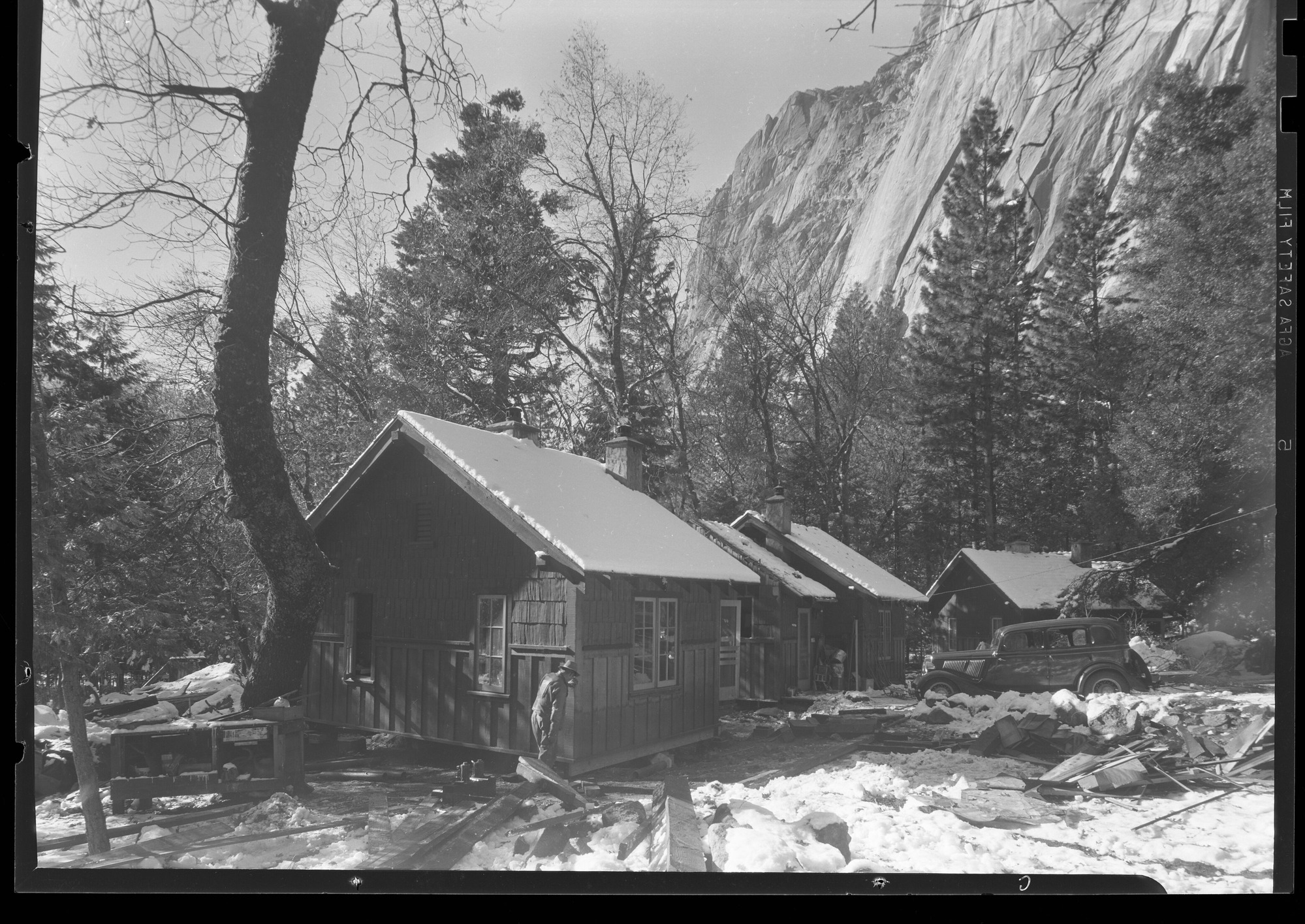 Remodelling Indian houses by adding two together. Rhoan and Rust houses. Several negatives.