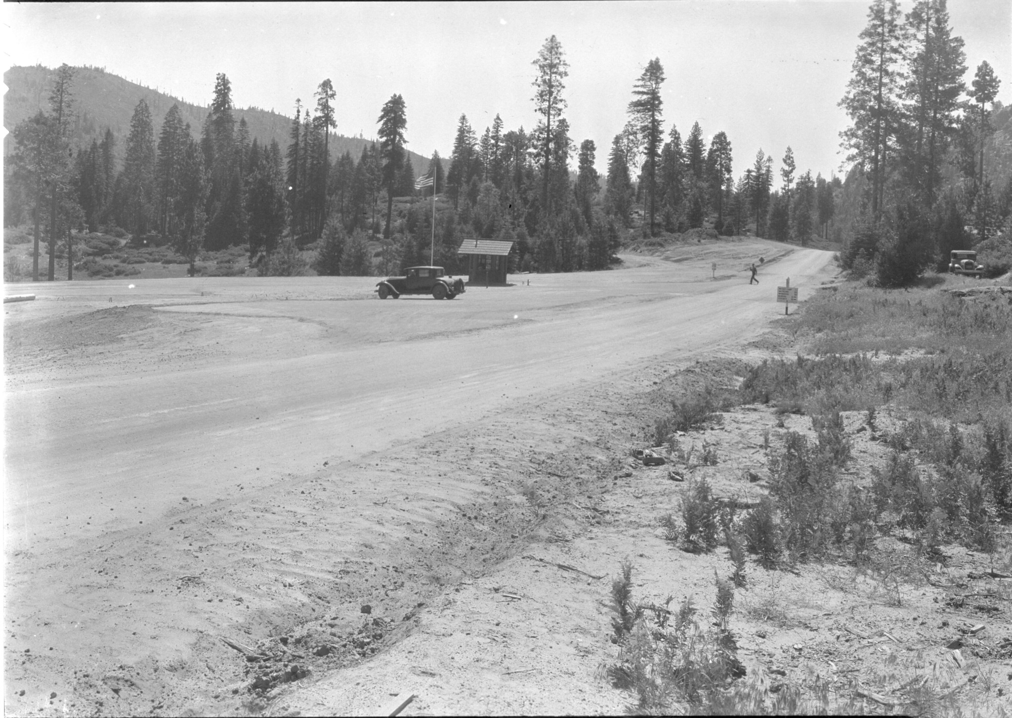 Four-Mile intersection, before the Ranger Station was built.