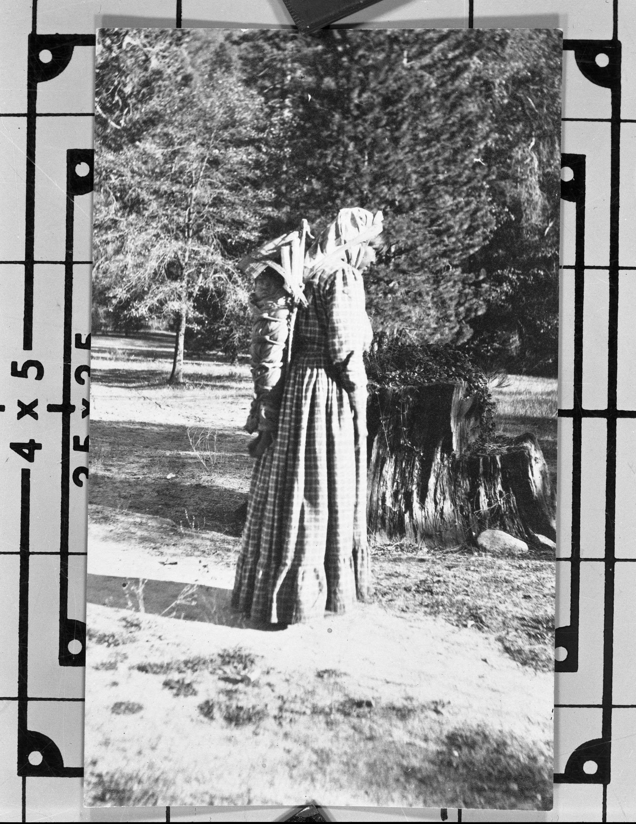Native American woman & child, probably Miwok - cradleboard is Miwok style. See also RL-14,115. Copied by Michael Dixon, Oct. 1980.