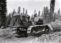 Yosemite Lumber Co, Best 60 cat bringing in a Sugar Pine butt log.