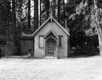 An Ahwahnee Meadow row house, after insulation was added but before storm windows were put in as an energy saving program. These photos (RL-17,003 - 17,009) were representative examples documented for H.A.B.S. type quality.