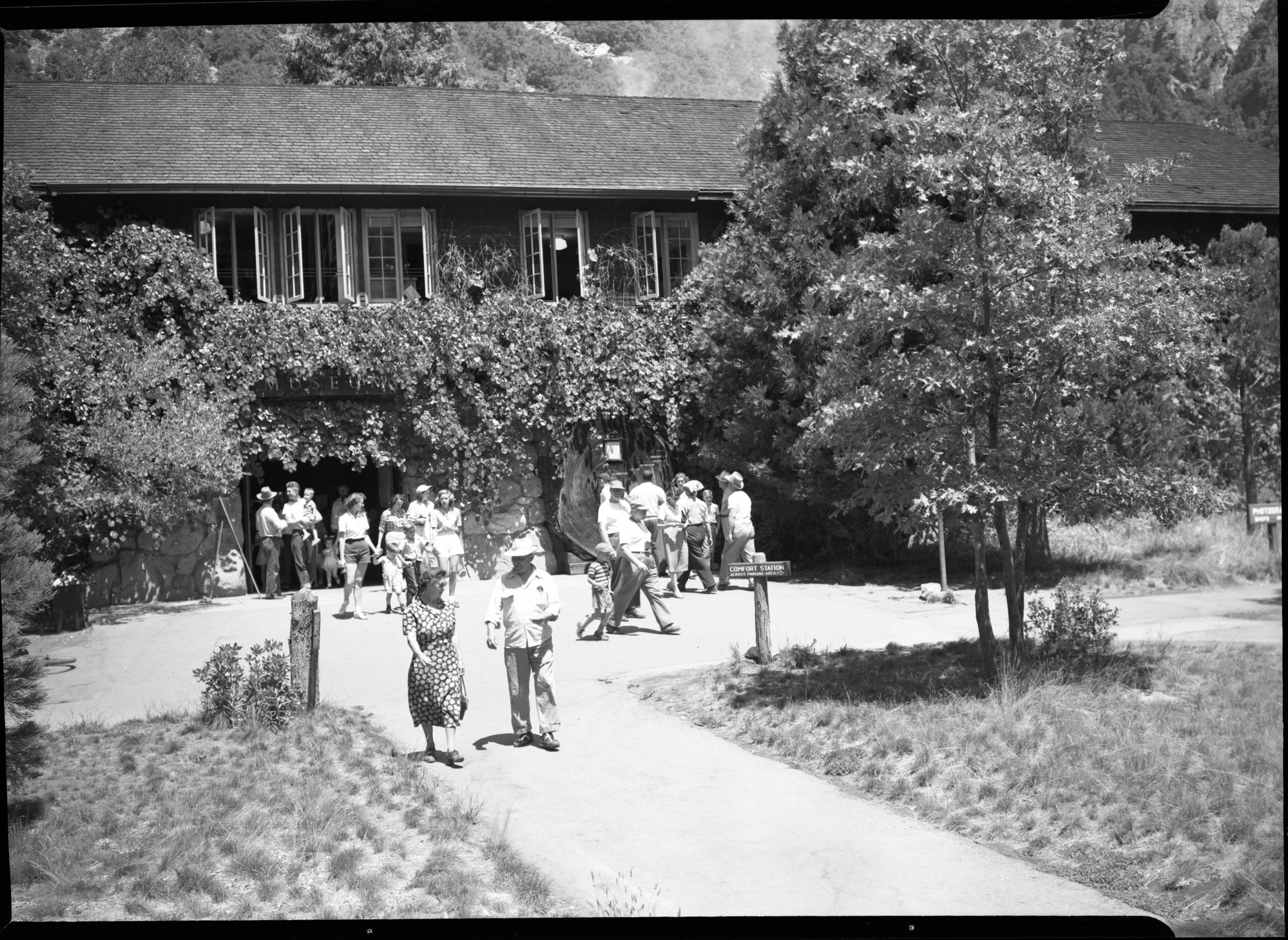 Visitors going in and out of Yosemite Museum