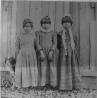 L to R: Bessie Jacobs, Jessie Westfall & Lizzie Ronne. Ahwahnee, CA.