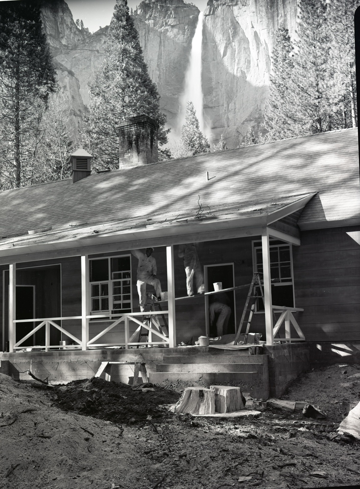 Oak Cottage at Yosemite Lodge nearing completion.