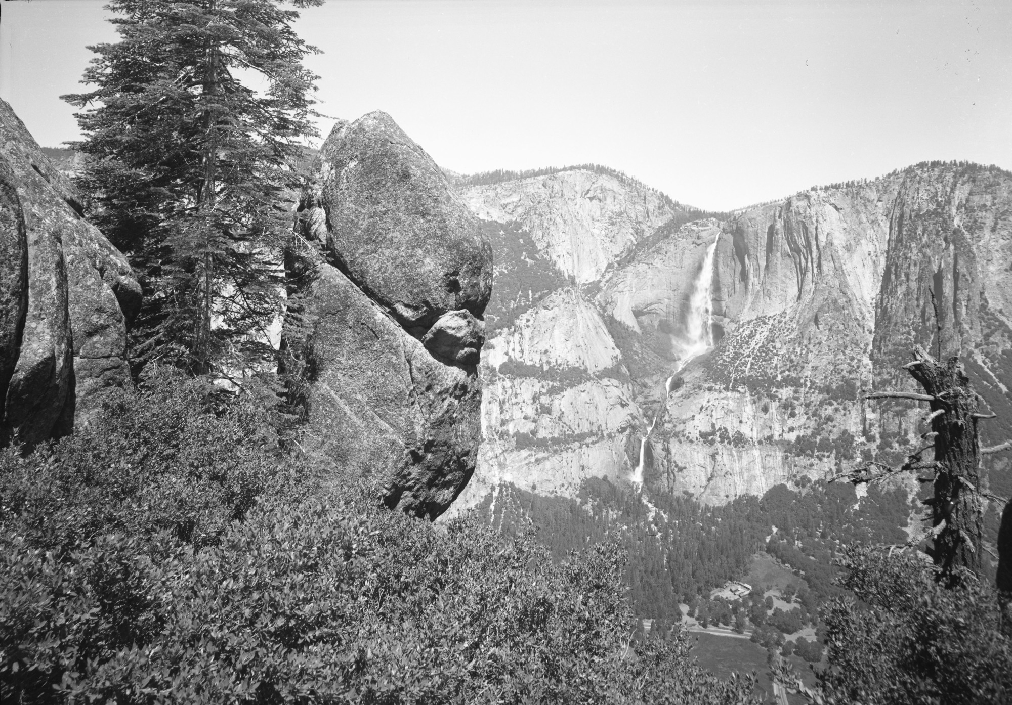 Agassiz Column on the old Four Mile Trail.