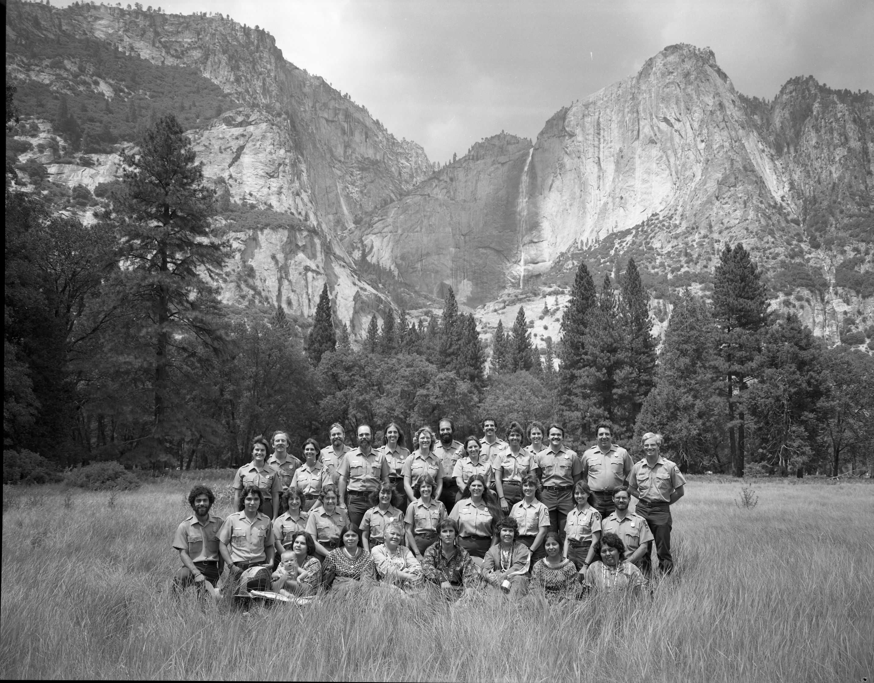 Valley District Interpretive Staff. LEFT TO RIGHT: Top Row: Antonina Hines, Rick Robak, Erin O'Connor Henry, Bruce Fincham, Dean Shenk, Marla La Cass, Julie Rose, Marty Immerman, Vicki Jo Lawson, Mike Carl, Anna White, Janina Rago, James Garvasoni, Bob Clarillos and Trevor Smith. Middle Row: Michael Nachman, Fermin Salas, Savina Fazio, Carla Britton, Jennifer Hartley, Mallory Smith, Jennifer Jacobs, Diane Scholz, Sue Beatty and Jeff Samco. Bottom Row: Kim Summerfield/Cody, Darlene "Apple" Carothers, Dorothy Stanley, Mark Swetland, Julia Parker, Allison Hunter and Rachel Chenot.