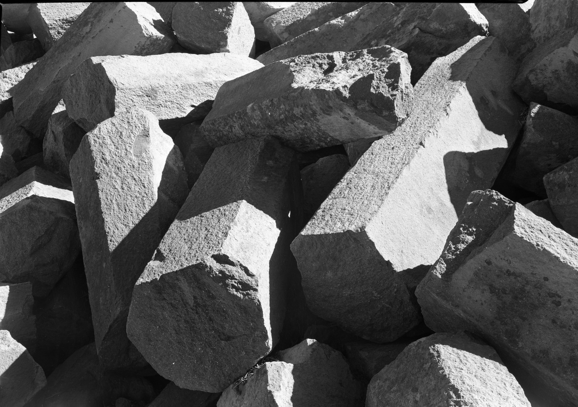 Closeup of broken posts at Devil Postpile.