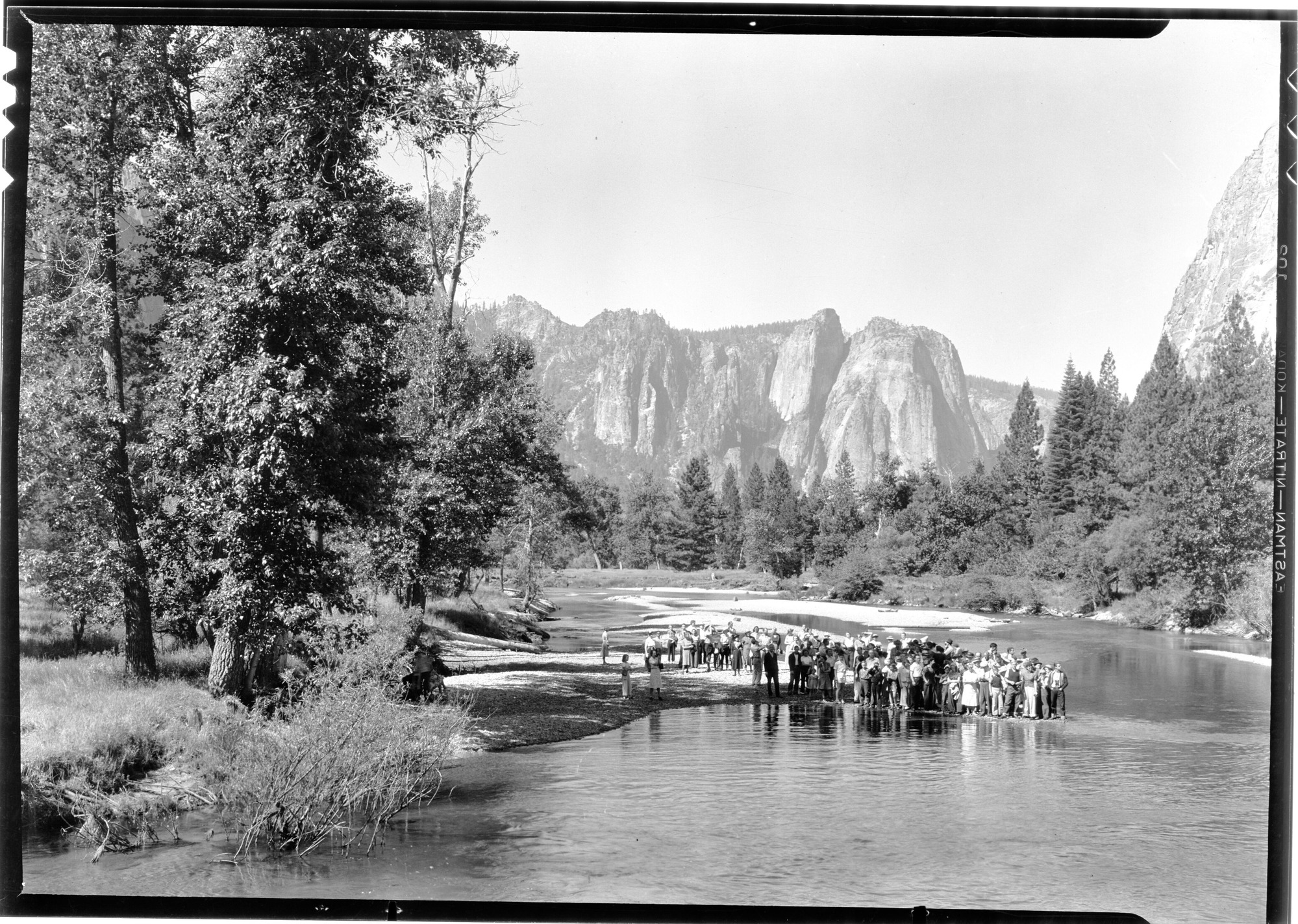 Bert Harwell and bird walk of 125 people