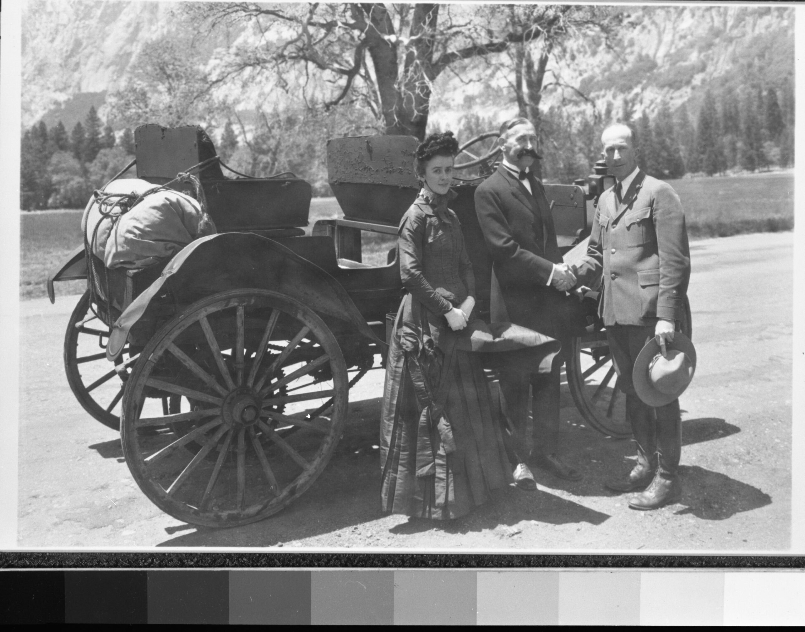 Colonel Thompson on right. Copied January 1982 by Michael Dixon.