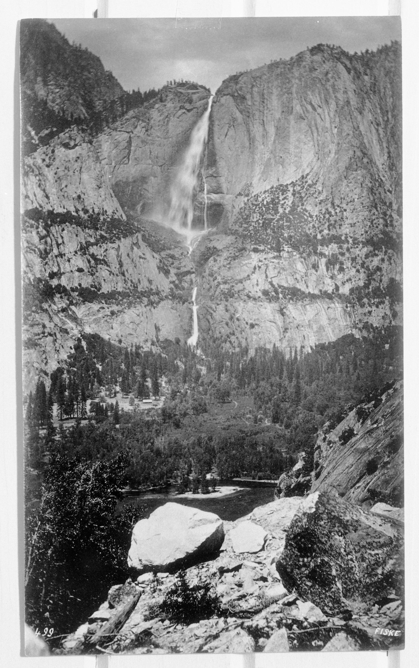 From 4 mile trail. Black's barn in distance where Yosemite Lodge before it burned in 1955. New lodge erected in 1955, SW of the original lodge. Photographer: Fiske (499)