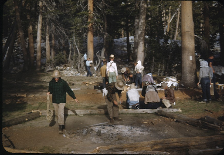 Class getting supper morain mdw yosemite