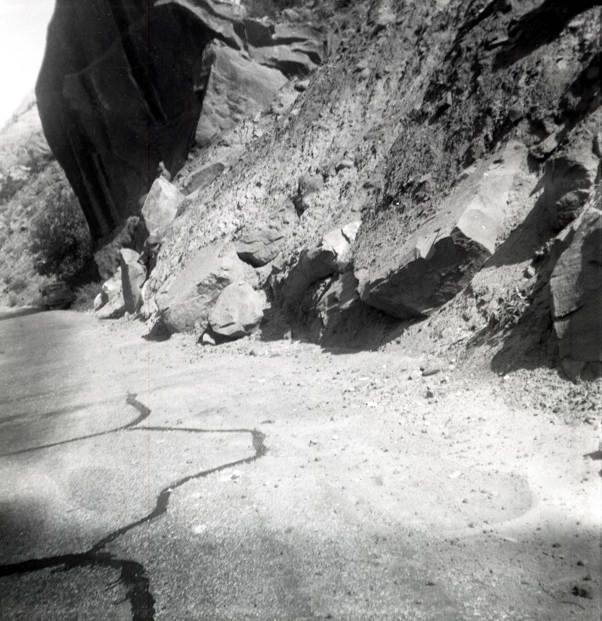 BW photo of rock slide near Echo Rock - 2.5" x 2.5".