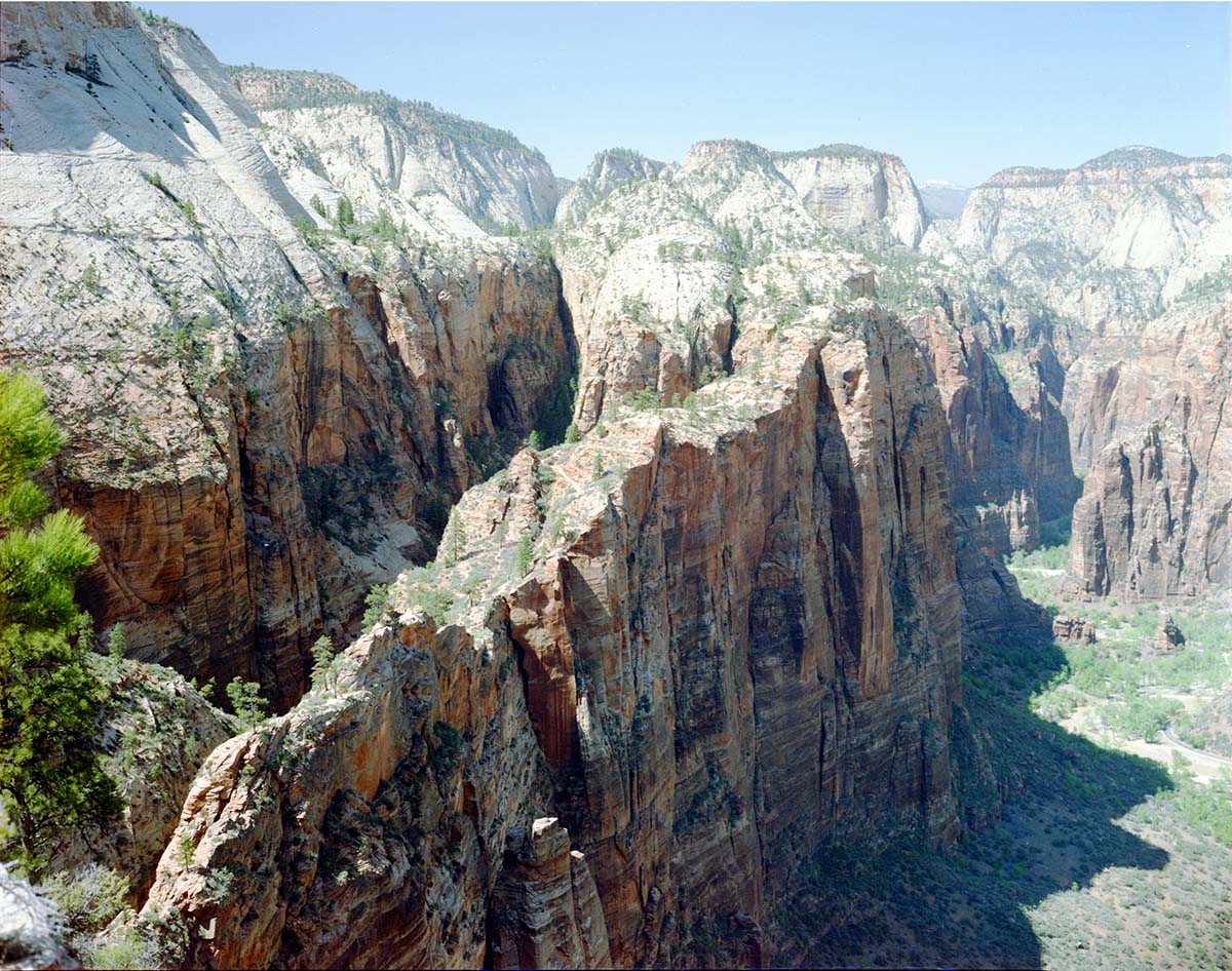Color Photos of Angels Landing.