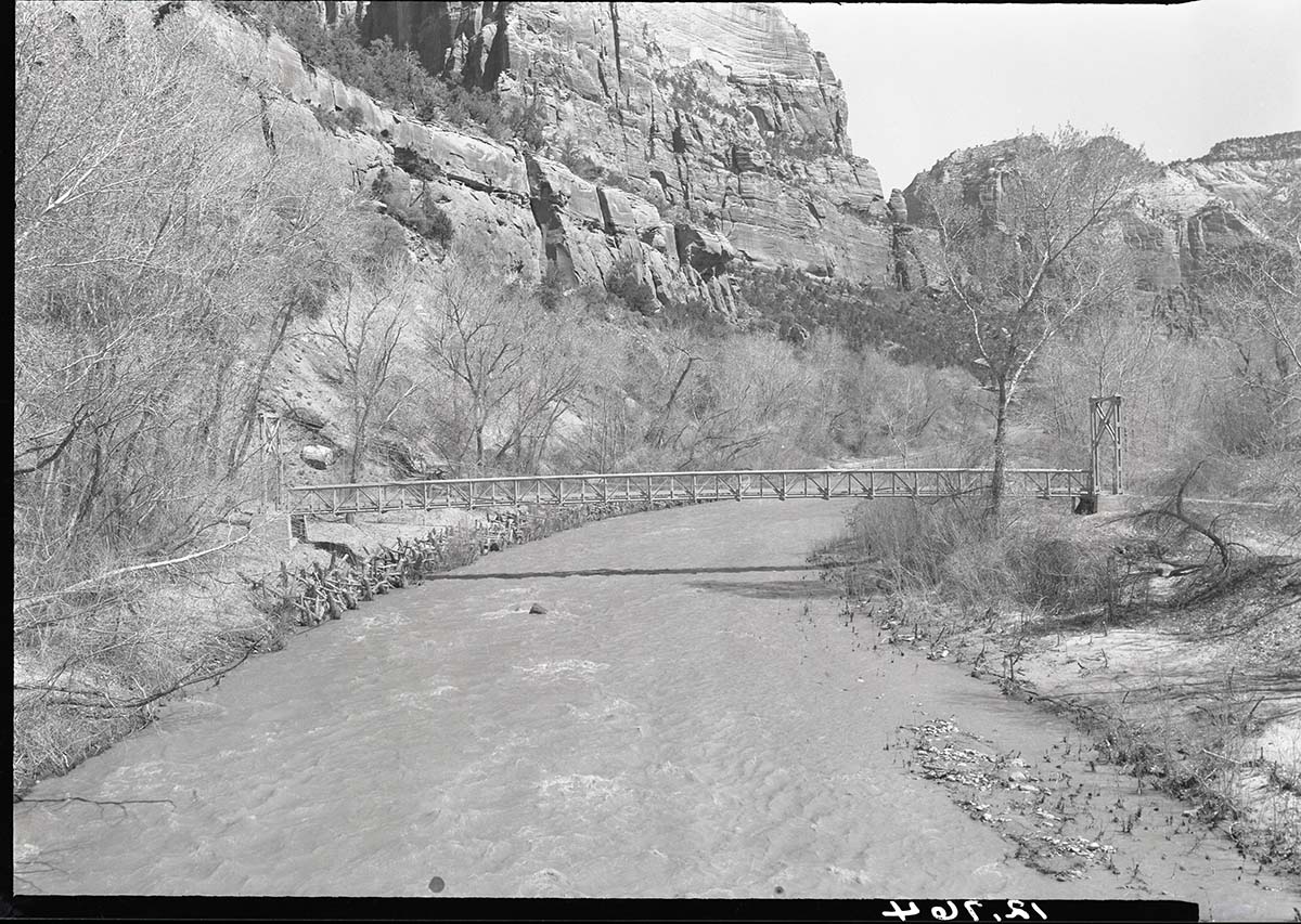 Suspension footbridge at Zion Lodge to emerald pools trail.