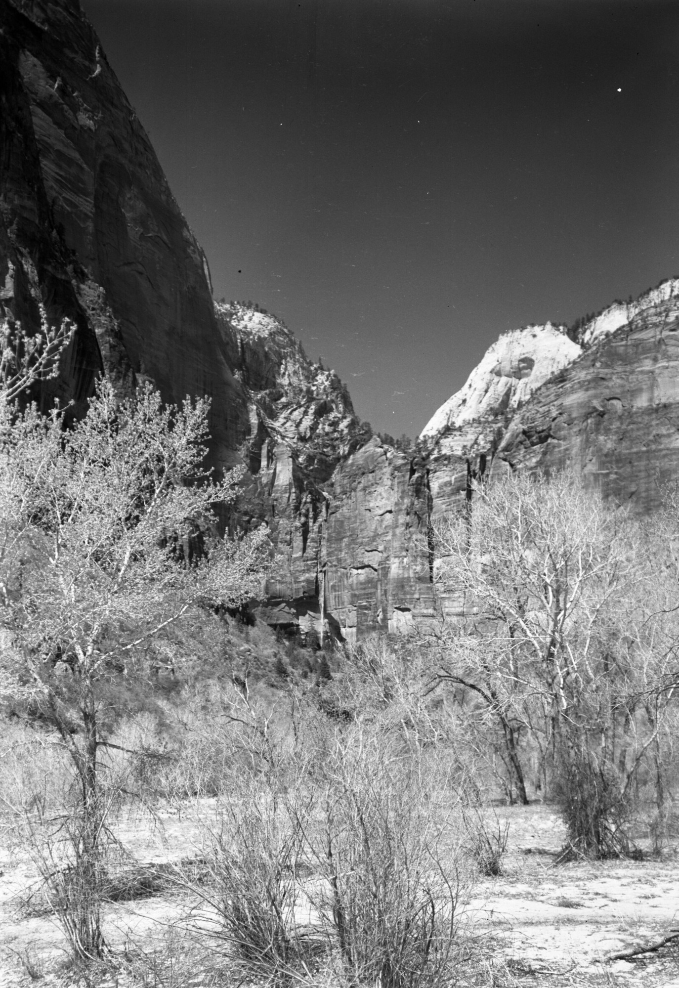 Big falls in back of Emerald Pools.