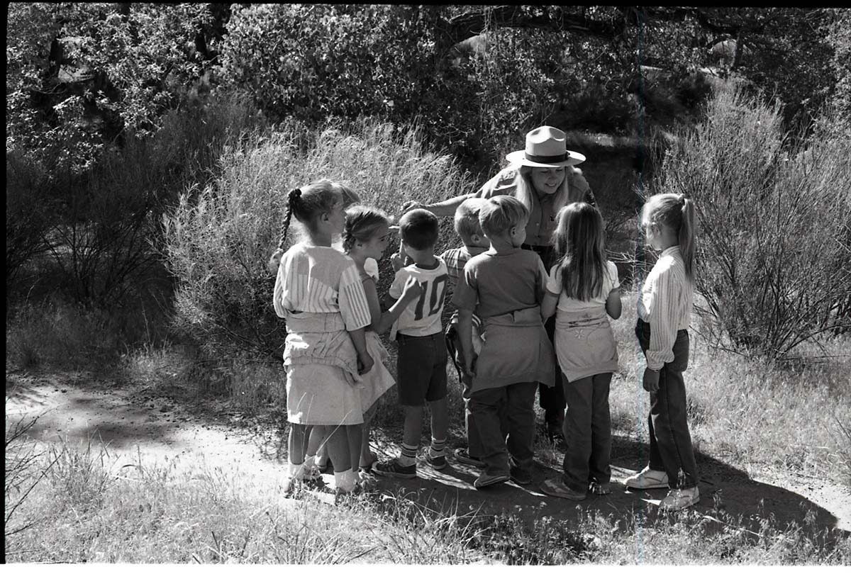 BW Photos of Junior Ranger Activities in Zion.