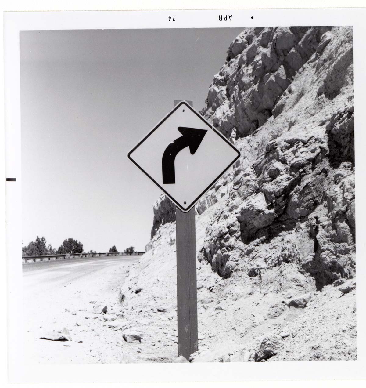 Approaching right curve sign in Kolob Canyon.