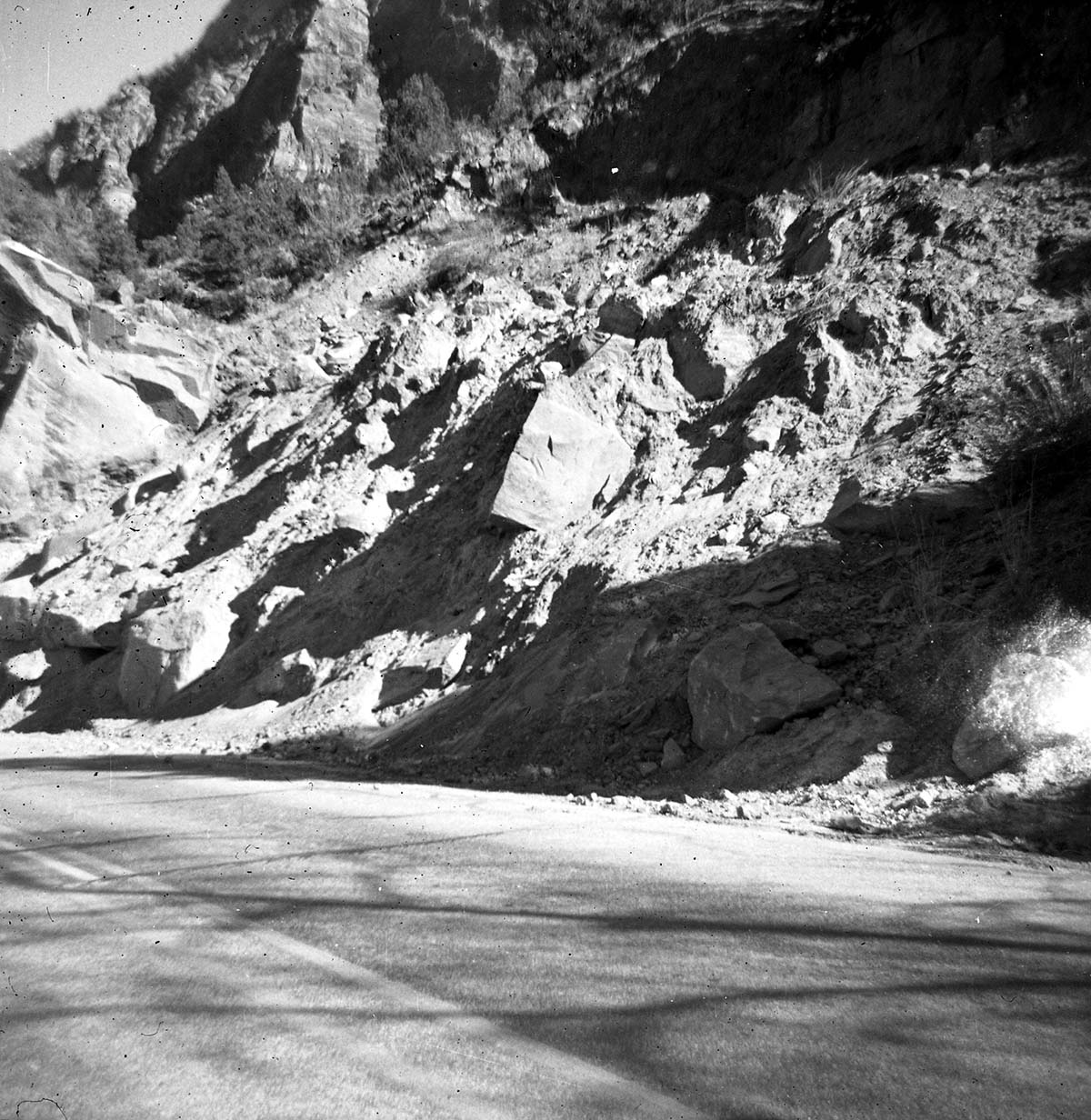 BW photo of rock slide near Echo Rock - 2.5" x 2.5".