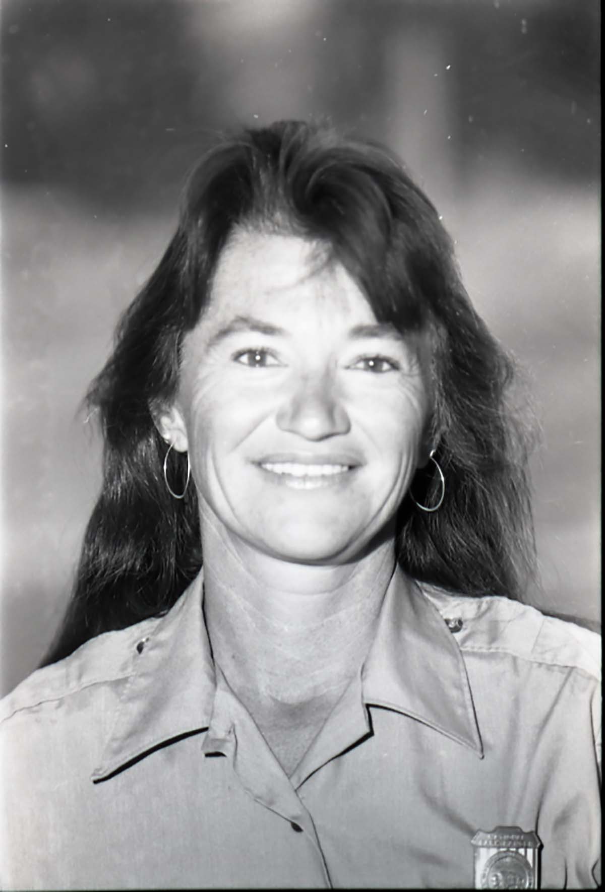 BW photos of Jennifer Gillette.