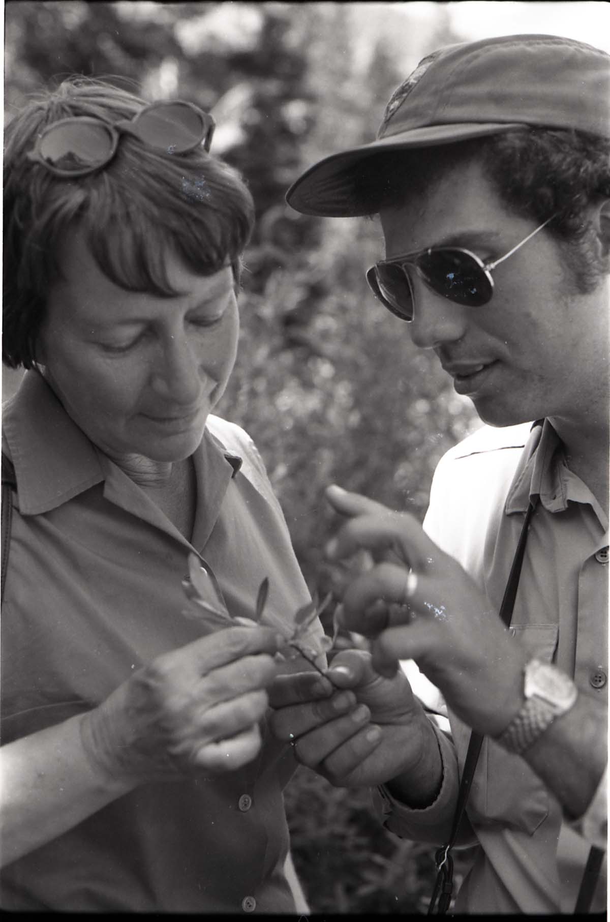 BW Photos of ranger-led hike / yucca talk.