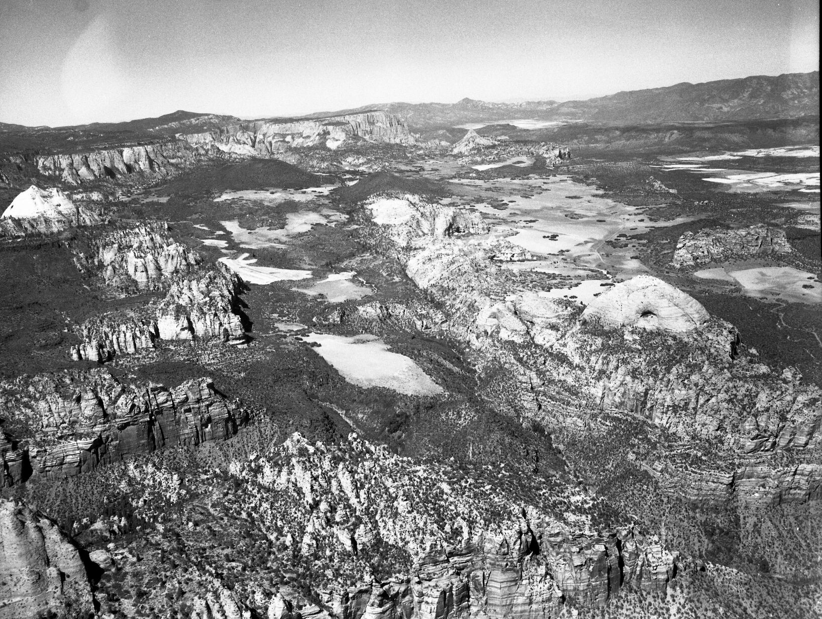 Lee Valley looking toward Firepit Knoll (aerial).