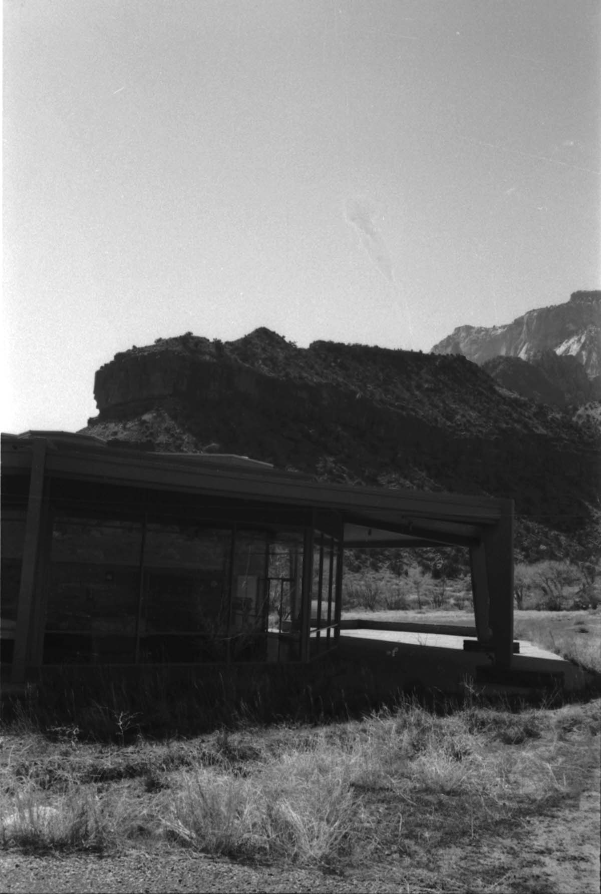 Exterior of the old Mission 66 Visitor Center and Museum and grounds.