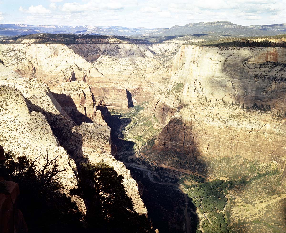 Color Photos of the Kolob Finger Canyons.