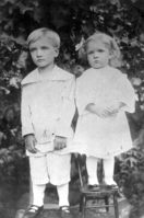 Daniel Boyd Crawford and Vilate Crawford as children.