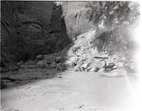 BW photo of a rock slide along the Narrows Trail.