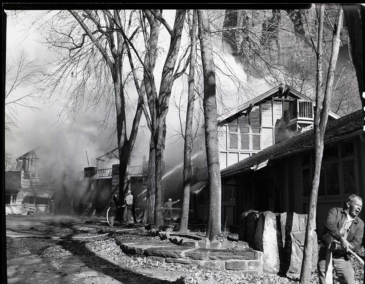 Destructive fire in the Zion Lodge record of firefighting efforts and damage.