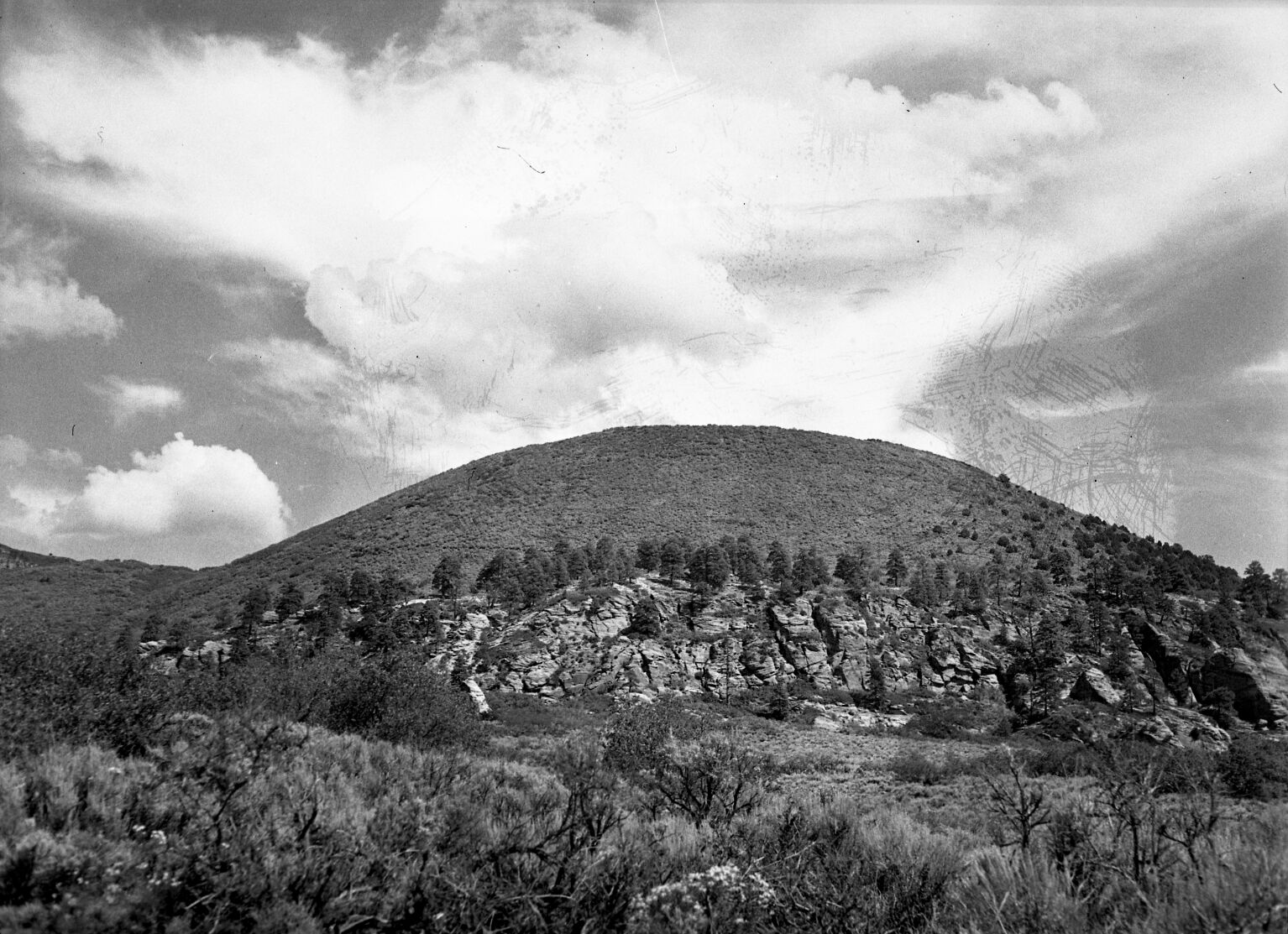 Firepit Knoll from medium distance.
