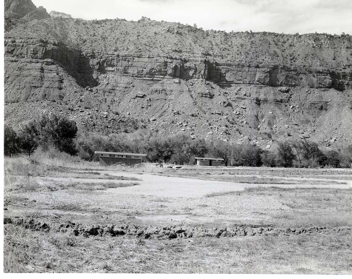 Comfort stations, Watchman Campground.