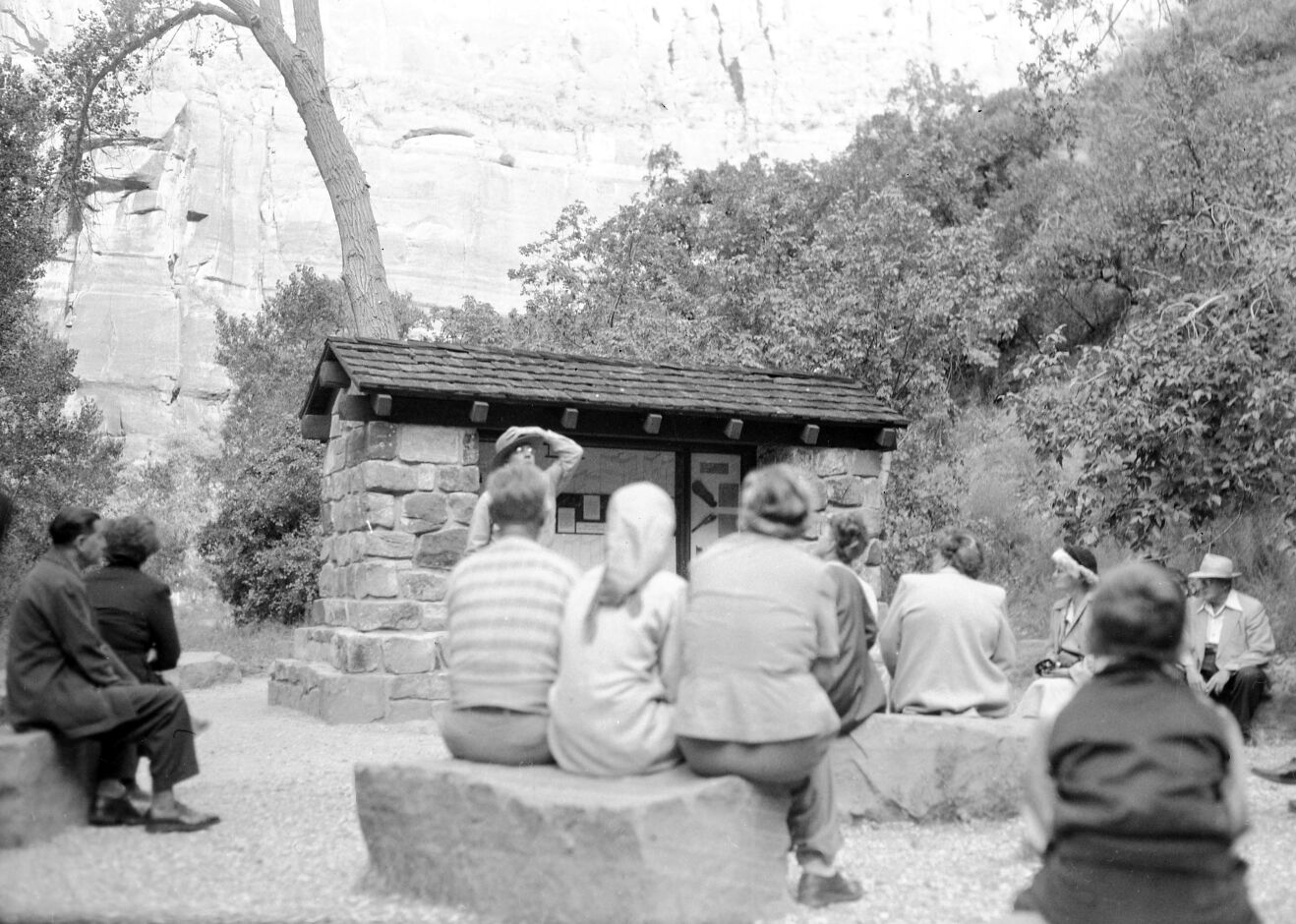 Ranger naturalist Arthur Bruhn presenting an interpretive program at the Temple of Sinawava.