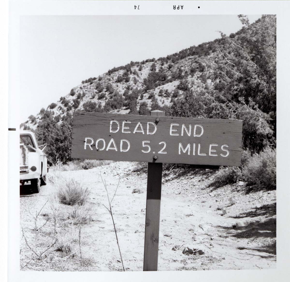 Dead End Road 5.2 Miles' in Kolob Canyon.