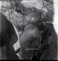 BW Photos of flood damage.