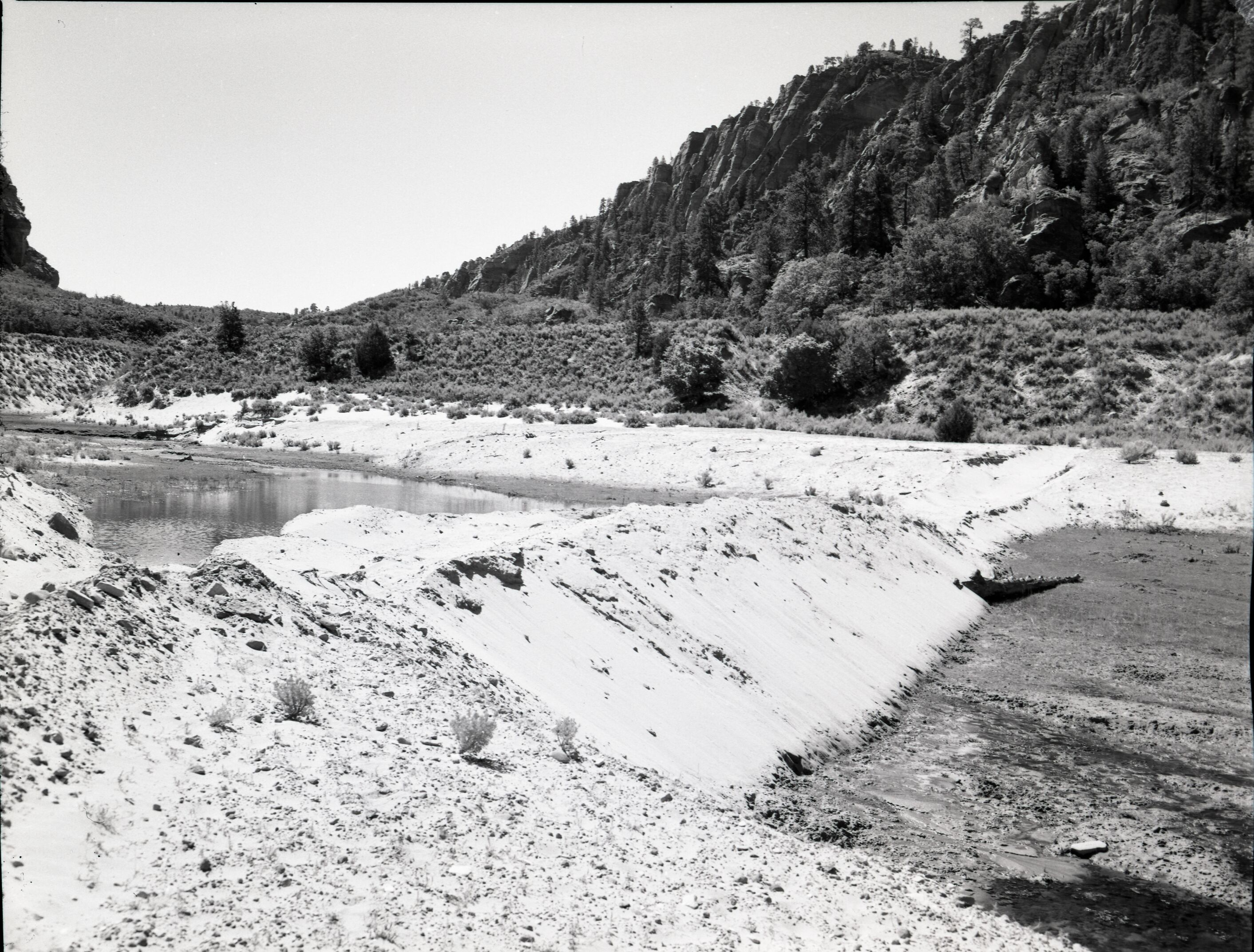 Water use in Hop Valley: irrigation, improper land use, and overgrazing to refute water diversion rights claim under grazing permit.