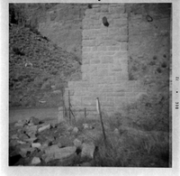 Fence construction at the South Entrance.
