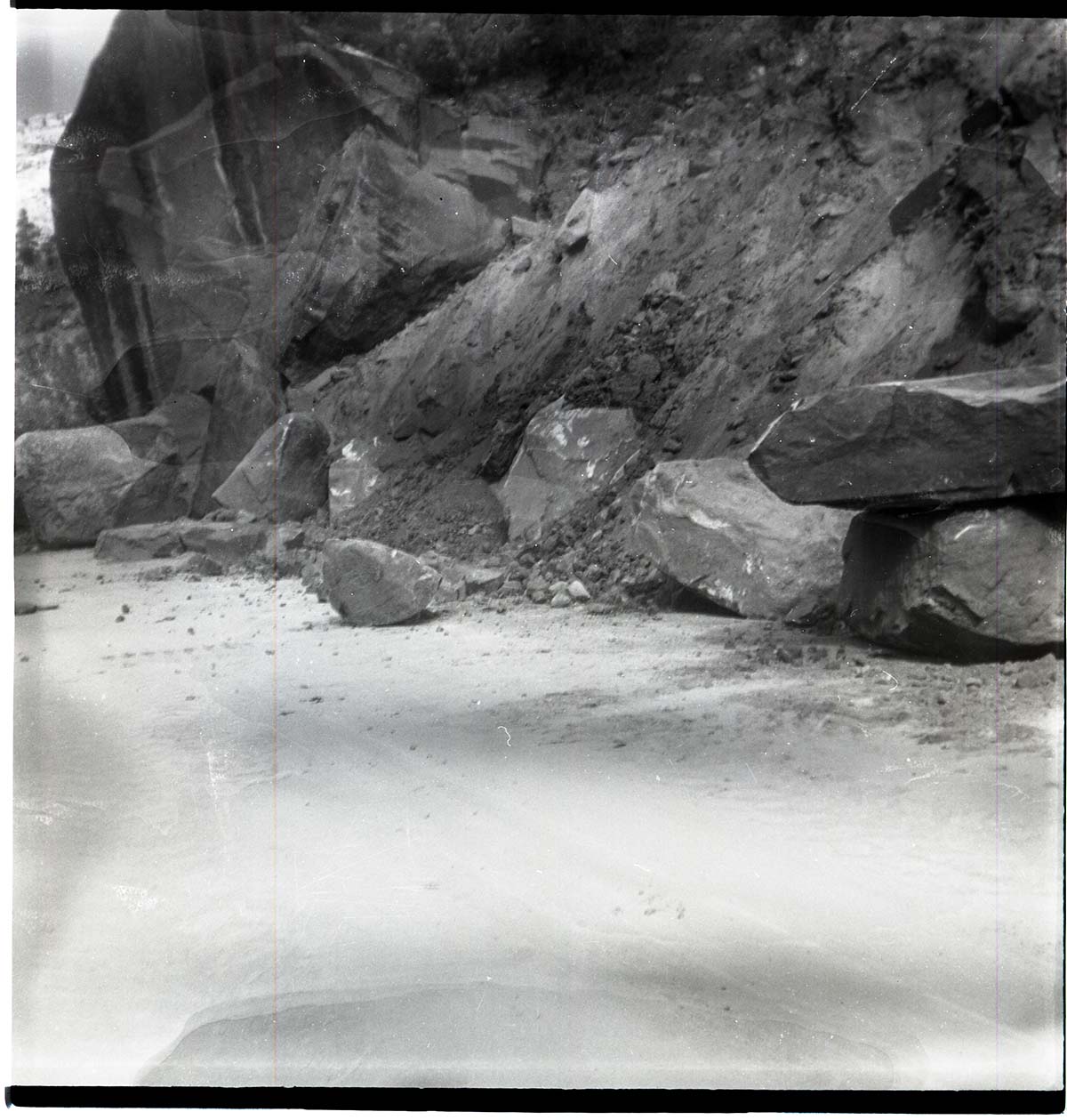 BW photo of rock slide near Echo Rock - 2.5" x 2.5".