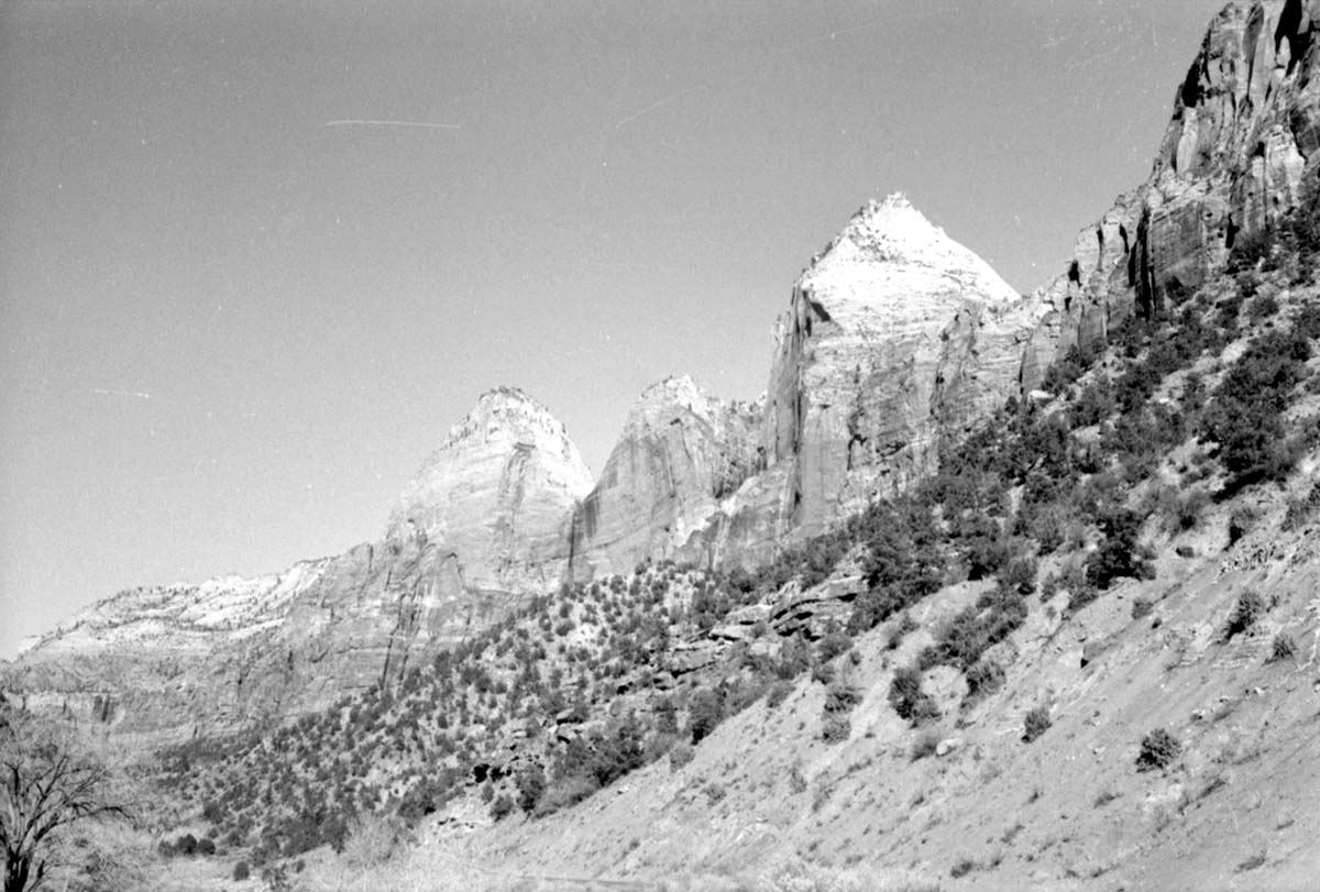 Peaks in Kolob Canyon.